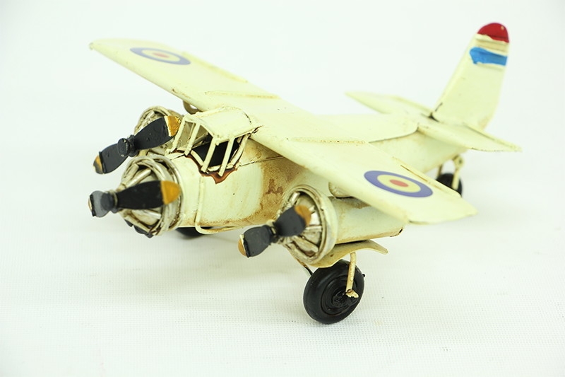 Minyatür Savaş Uçağı Biblo