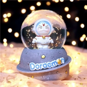 Doraemon Işıklı Müzikli Kar Küresi